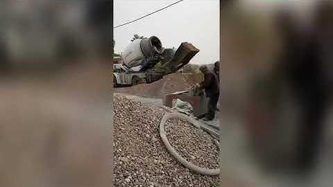 3.5cbm self loading concrete mixer truck for cement mixing luzun brand