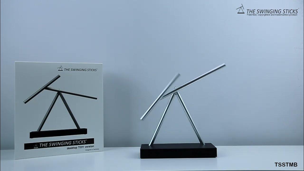 sbagliato triplicare completo da uomo swinging sticks kinetic desk  sculpture Mais Kiwi Nube