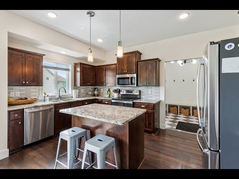 3017 Pine Avenue South West, Howard Lake, MN home video tour