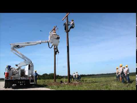 Pole Top And Bucket Truck Rescue Training Youtube