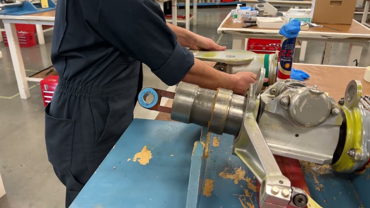 Bell 206 Main Rotor Grip Removal