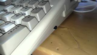 Instalación interna de una gotek + floppy en un Commodore Amiga 500+.