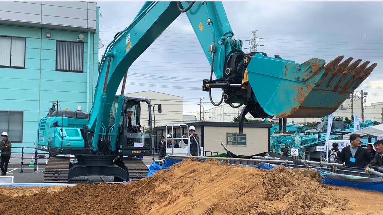 Đập Hộp Máy Xúc KOBELCO SK200 -10 2019 Gầu Xoay 360 Độ... - youtube