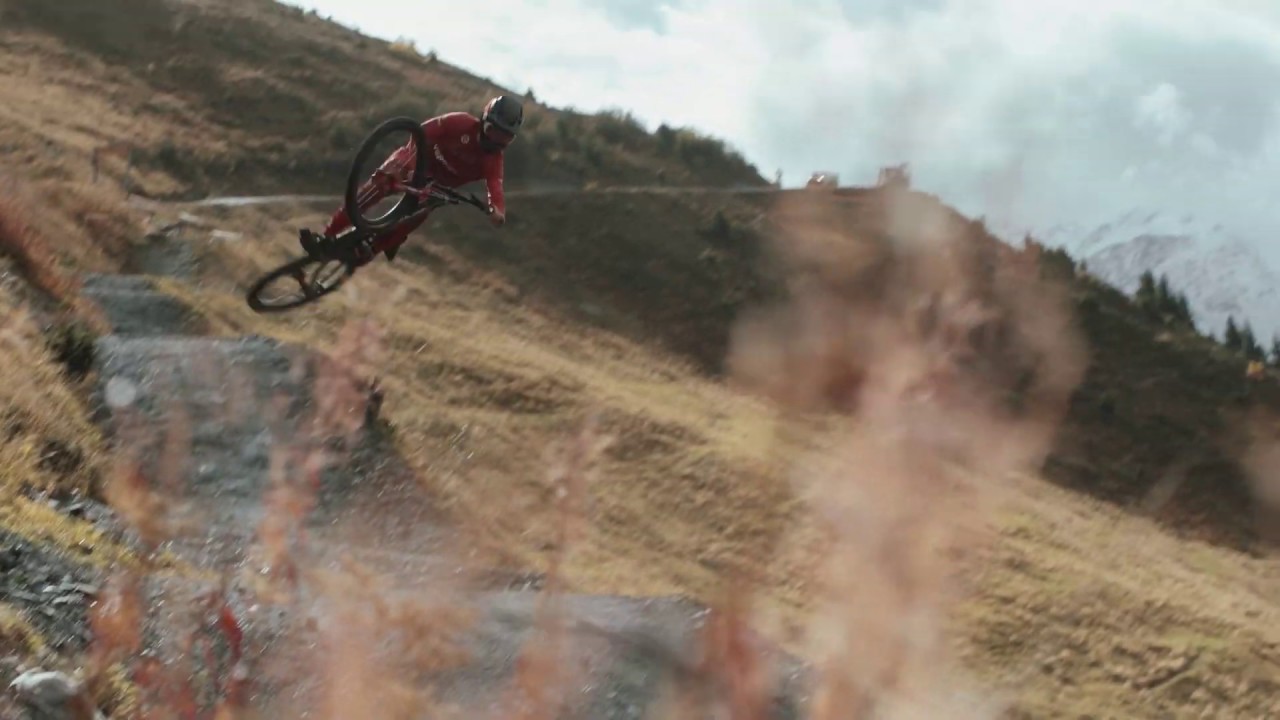 Vidéo BREATHE Downhill Mountainbike ft Jérôme Caroli