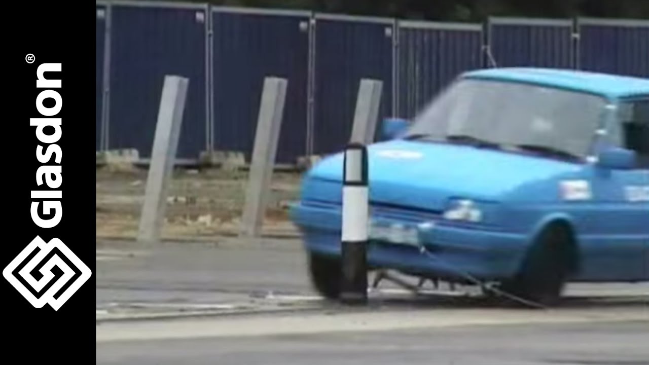 Glasdon | Prueba a gran velocidad | Bolardo Vergemaster RX™