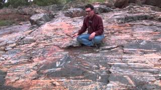 The big picture of reconstructing rocks