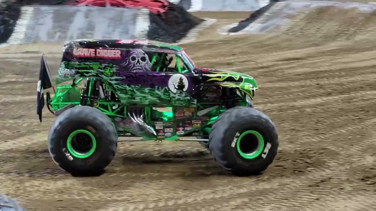 Monster Jam 2025 St  Louis Skills Test