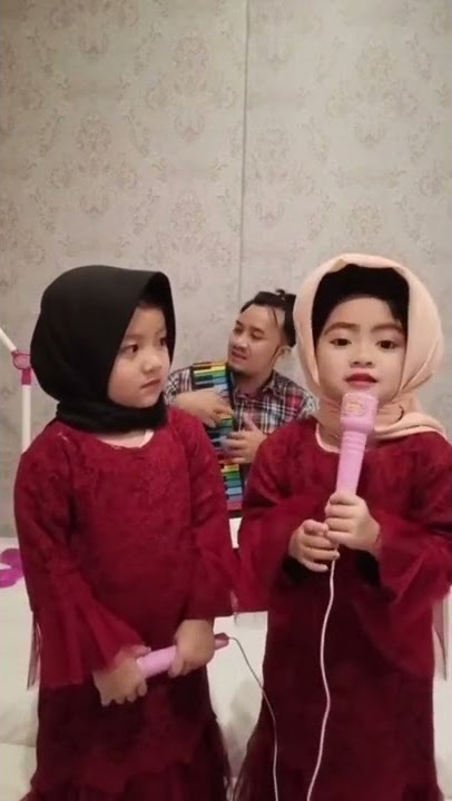 Anak Kembar_parodi berdiri bulu romaku - Hetty Koes Endang