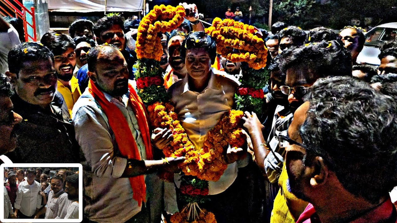 సమస్యల పట్ల తన గళాన్ని వినిపించి, సమస్యల పరిష్కారానికి ప్రభుత్వంపై ఒత్తిడి తీసుకురావడం పట్ల వారికి..