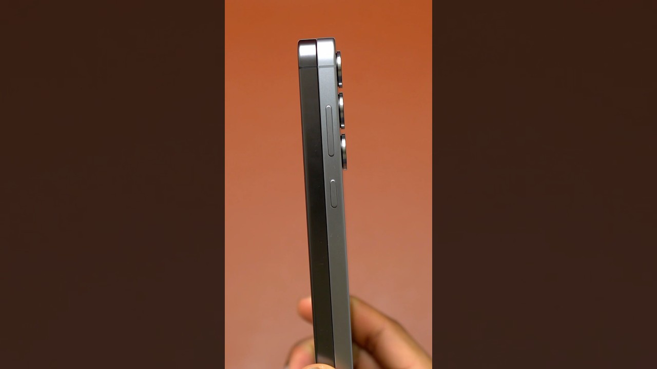 Galaxy S25 Plus Silver Shadow vs S24 Plus Onyx Black