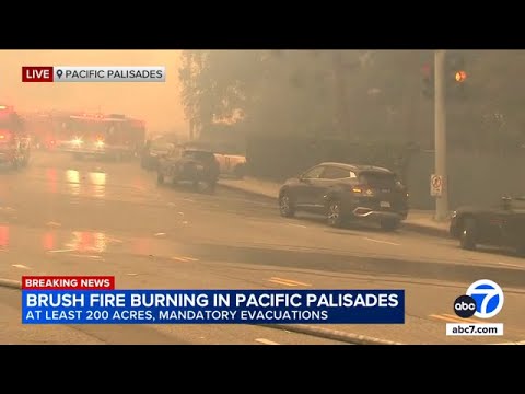 Drivers ditch cars along Sunset, flee on foot from Pacific Palisades fire