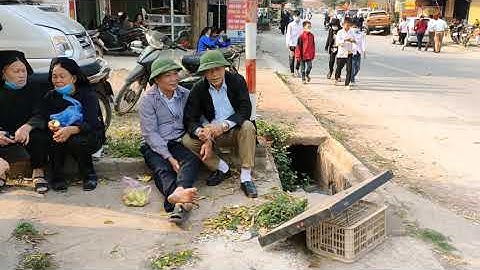 chợ tình tân sơn .. lục ngạn Bắc Giang . cái vẫy tây ấm lòng.. ✋✋✋