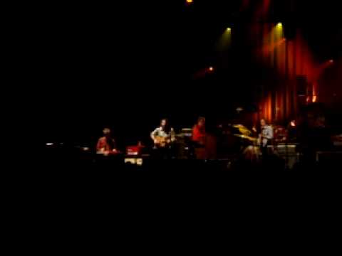 Wilco - Far, Far Away (live)