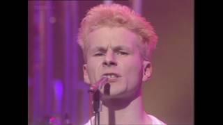 Fiction Factory - Feels Like Heaven (TOTP 1984) Fiction Factory - Feels Like Heaven (TOTP 1984)