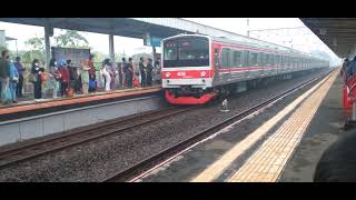 Kereta Commuterline dari Stasiun Rawa Buaya Ke Stasiun Duri Jakarta.