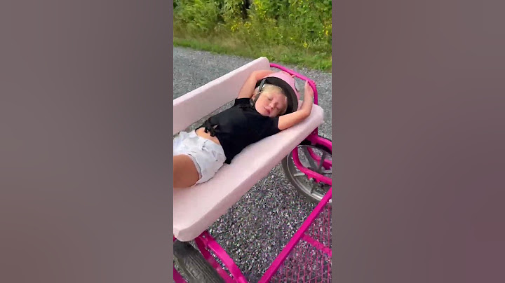 Taking a nap while driving😱  #pony #daughter #videooftheday #shorts #equestrian #horse