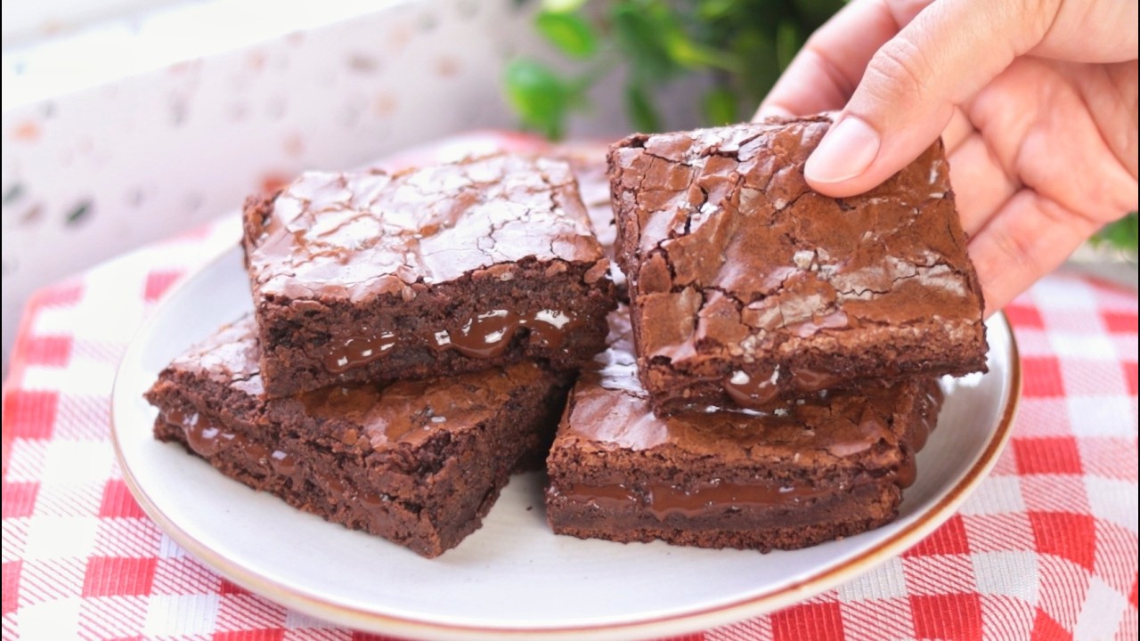 MELHOR BROWNIE QUE JÁ COMI - BROWNIE BOMBA QUE JÁ SAI RECHEADO DO FORNO