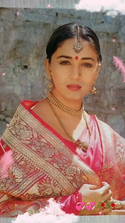 Madhuri Dixit🌹90s love 4K song❤️humko aajkal hai💔most beautiful❣️#shorts#trending#viralvideo#love💞🥀💯