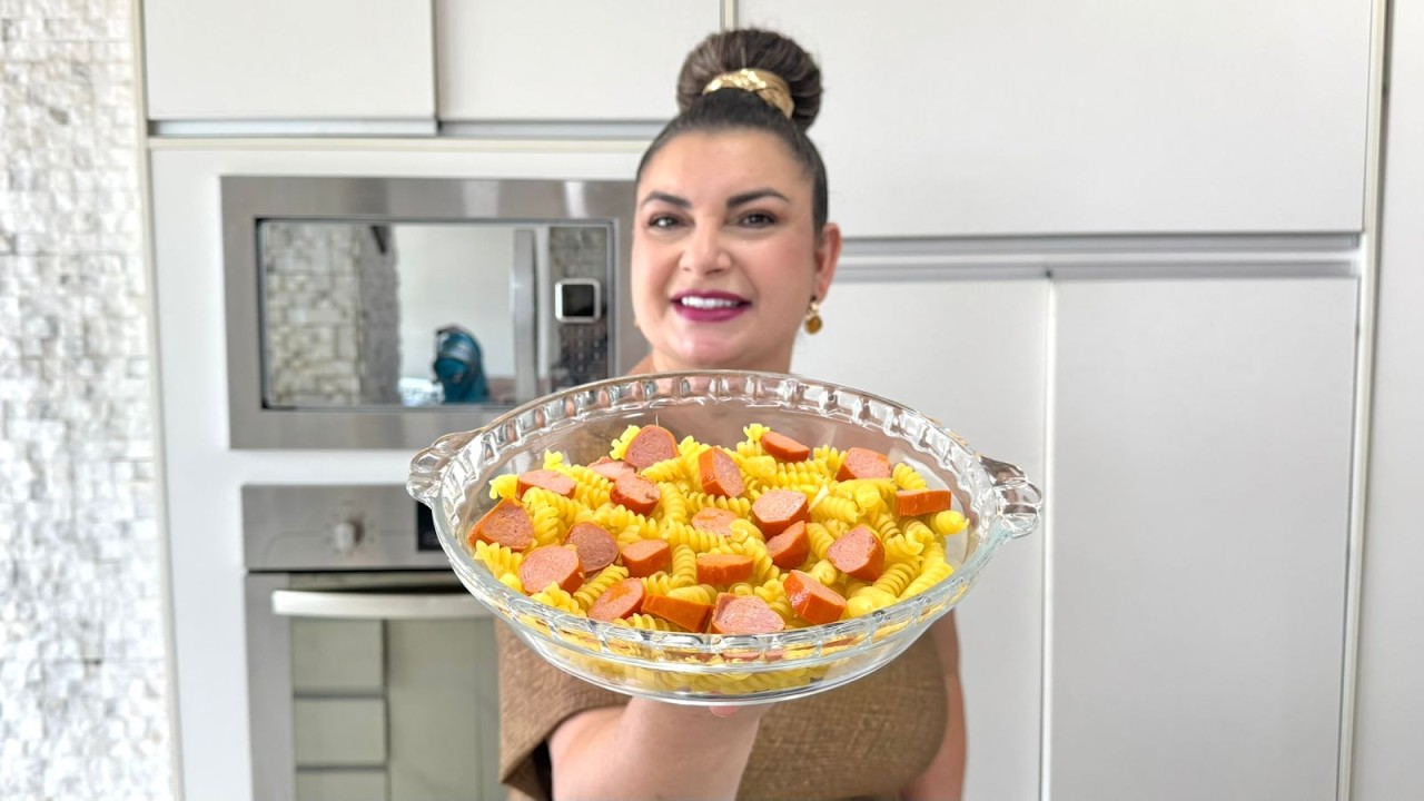 MACARRÃO COM SALSICHA SIMPLES E DELICIOSO