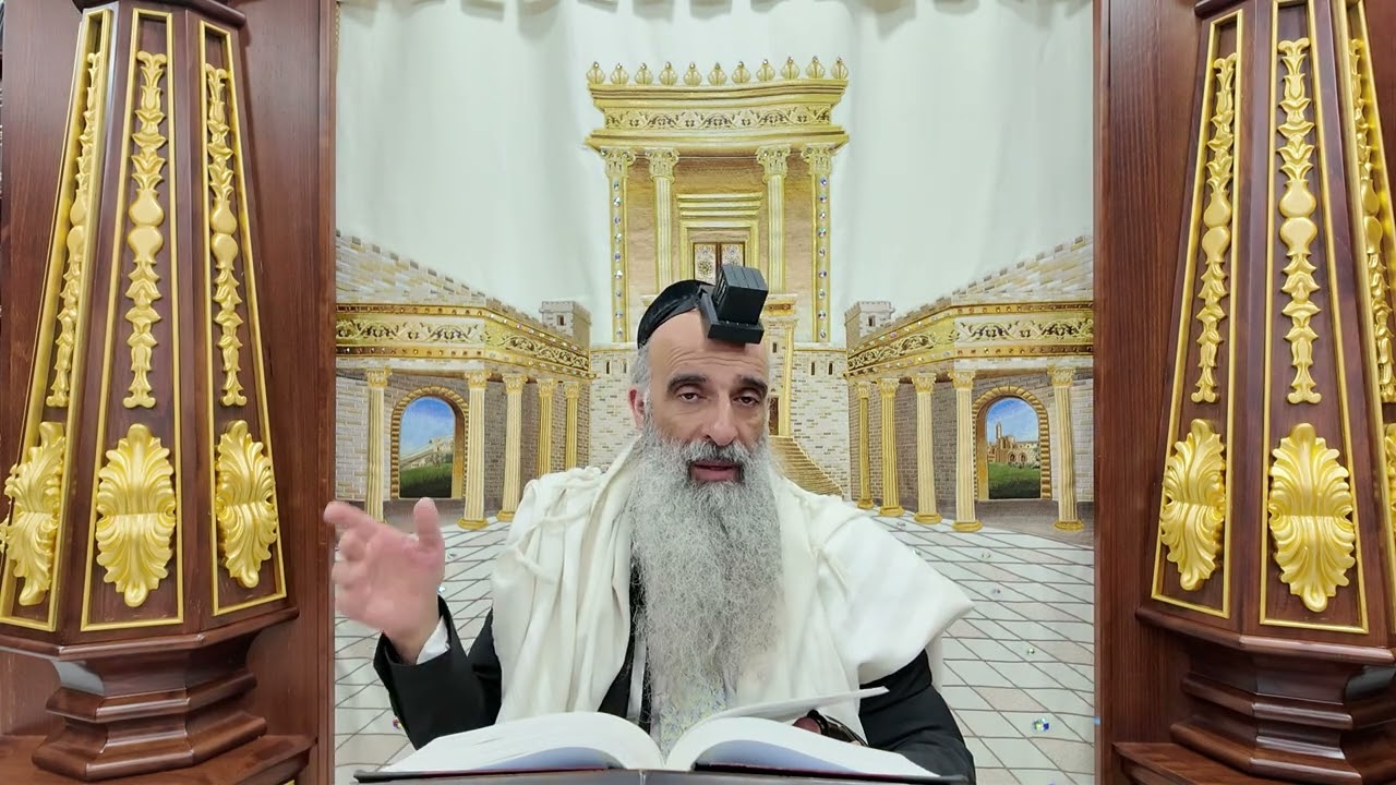 הרב מאיר דוד שמואלי - הלכות תפילה סימן ק"ב • שלא להפסיק כנגד המתפלל