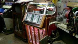 Wurlitzer 1650 Hello Walls, Faron Young