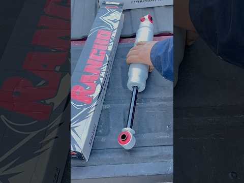 Rear shocks replacement 2014-2019 Sierra Silverado @elchanojose #gmc #sierra #chevrolet #rancho