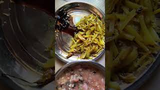 today lunch re #pakhala , tamato aloo paga, aloo bhaja, mitha amba achara 😋😋😋😋😋😋