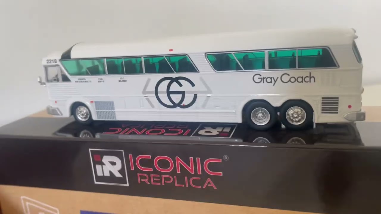 Quickie Review: Iconic Replicas MCI MC-7 Challenger Intercity Coach