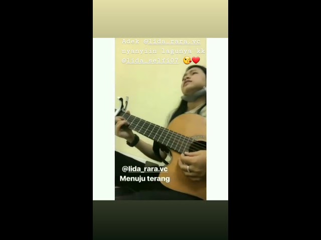 Rara DAA nyanyikan lagu Selfi DAA - MENUJU TERANG class=