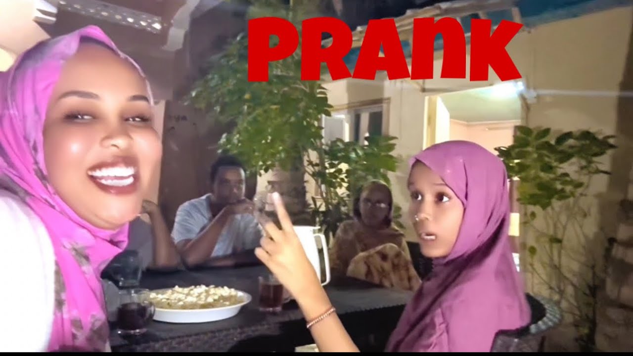 FINNLY ZAMZAM  AYAAN PRANK KU SAMEENE QOSOLKA ADUNKA