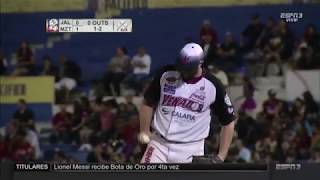 MITCH LIVELY PITCHER VENADOS DE MAZATLAN VS JALISCO 24 NOVIEMBRE 2017