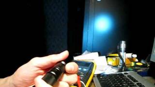 Ultrafire C3 Cree Q3 vs. Fenix P2D CE