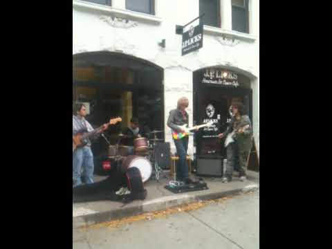 Amazing Band Jam On Newbury Street, Boston - Turni...