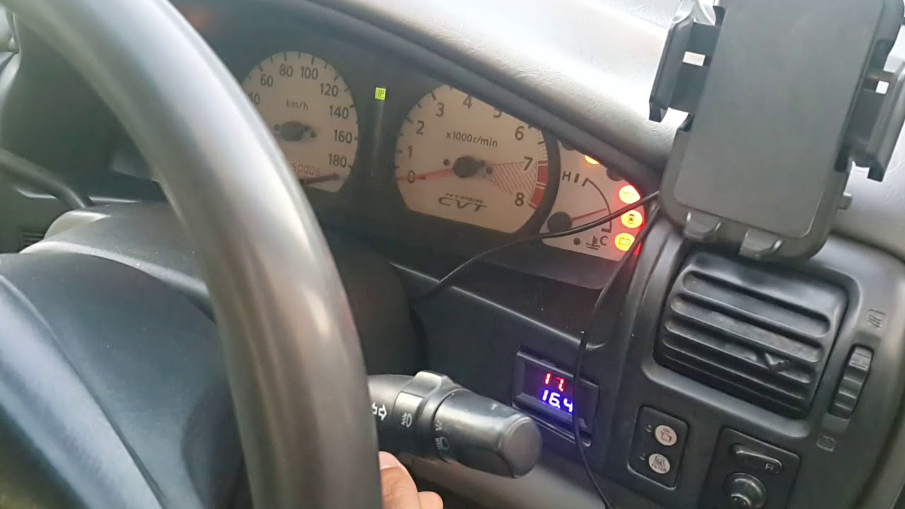 Резко застучал двигатель