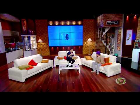 პრეზიდენტის ქალიშვილმა გადაცემის წამყვანებს ჭიქა დაალეწა