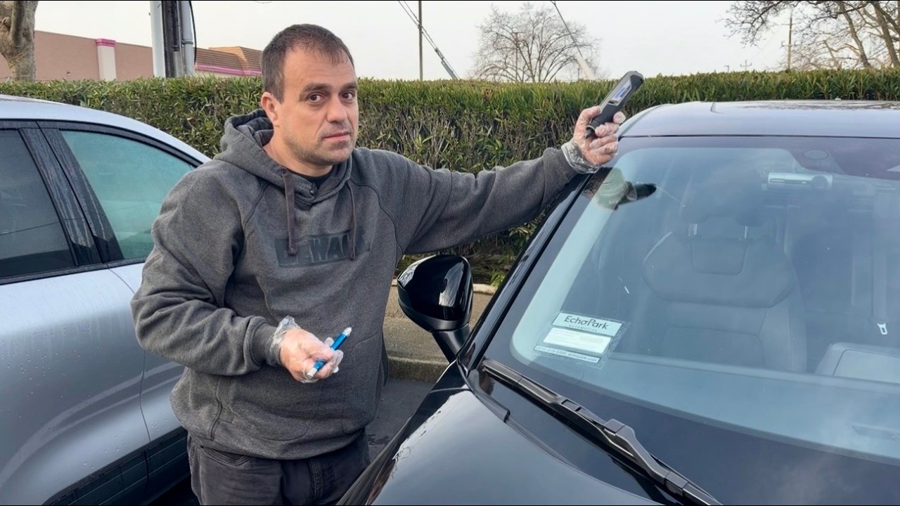 Ремонт трещины лобового стекла в Сакраменто. США