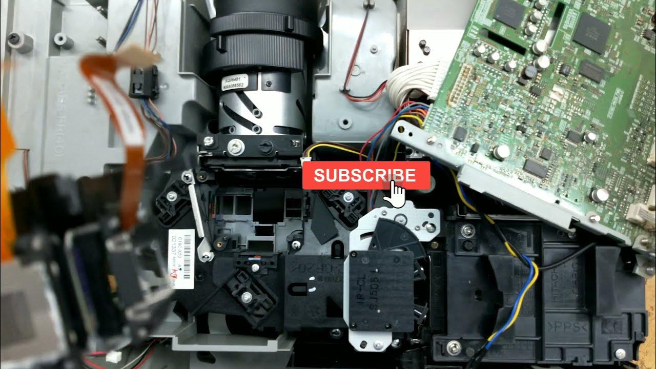 Hitachi CPX3051wn projector problem is colour sperd on the screen