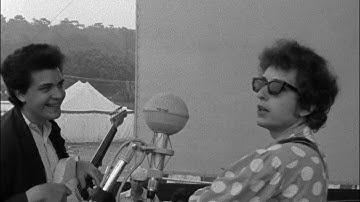 Bob Dylan rehearses before Newport 1965 with the Butterfield Blues Band