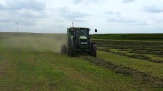 Using the Deere 568 baler out for the first time