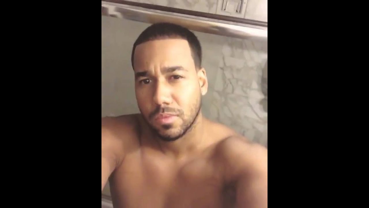 Resultado de imagen para romeo santos duerme desnudo