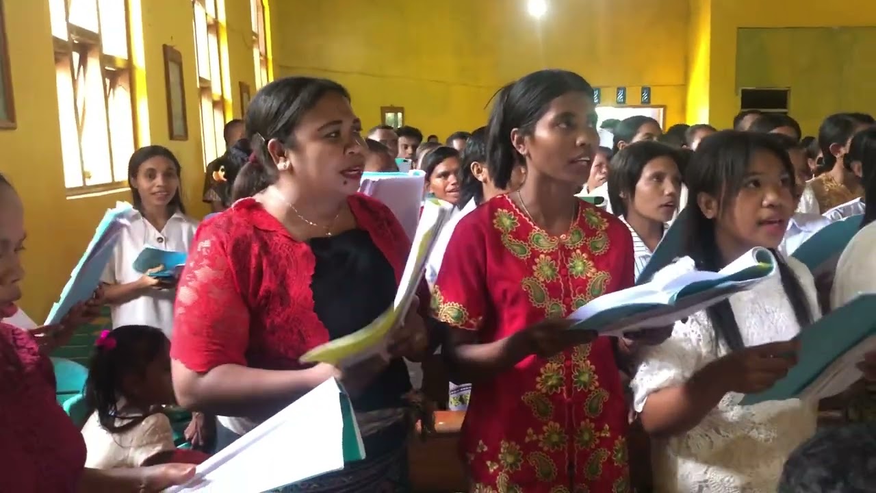 Mai Ita Fila, MINGGU PASKAH Paroki Sto. Mikhael Oelami