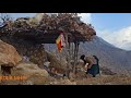 🏔️ The Harsh Reality of Nomadic Life in Iran | 🛖 Building a Simple Mountain Cabin in the Wilderness