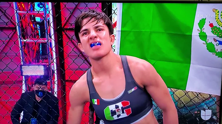 jazmn Jauregui VS Claire Lopez
