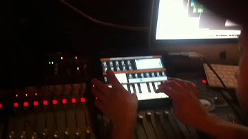 PROTAILZ iPad NLog Logic TouchOSC Synth studio beat