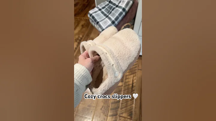 The *best* slippers that feel like you’re walking on clouds ☁️ #crocs #cozy #fallvibes