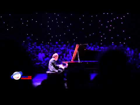 ევგენი კისინი - მოკლე ჩანაწერი ფილარმონიის საკონცერტო დარბაზიდან