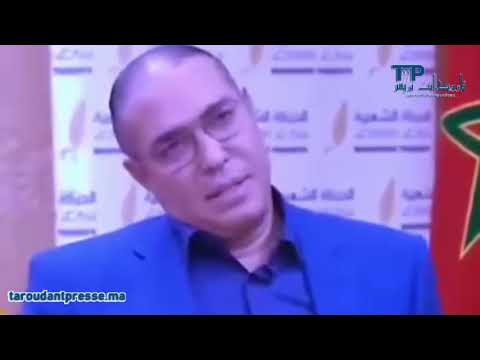 اوزين تلف ما عرفش باش تبلى ولا غير كيتمتم وكيتفتف