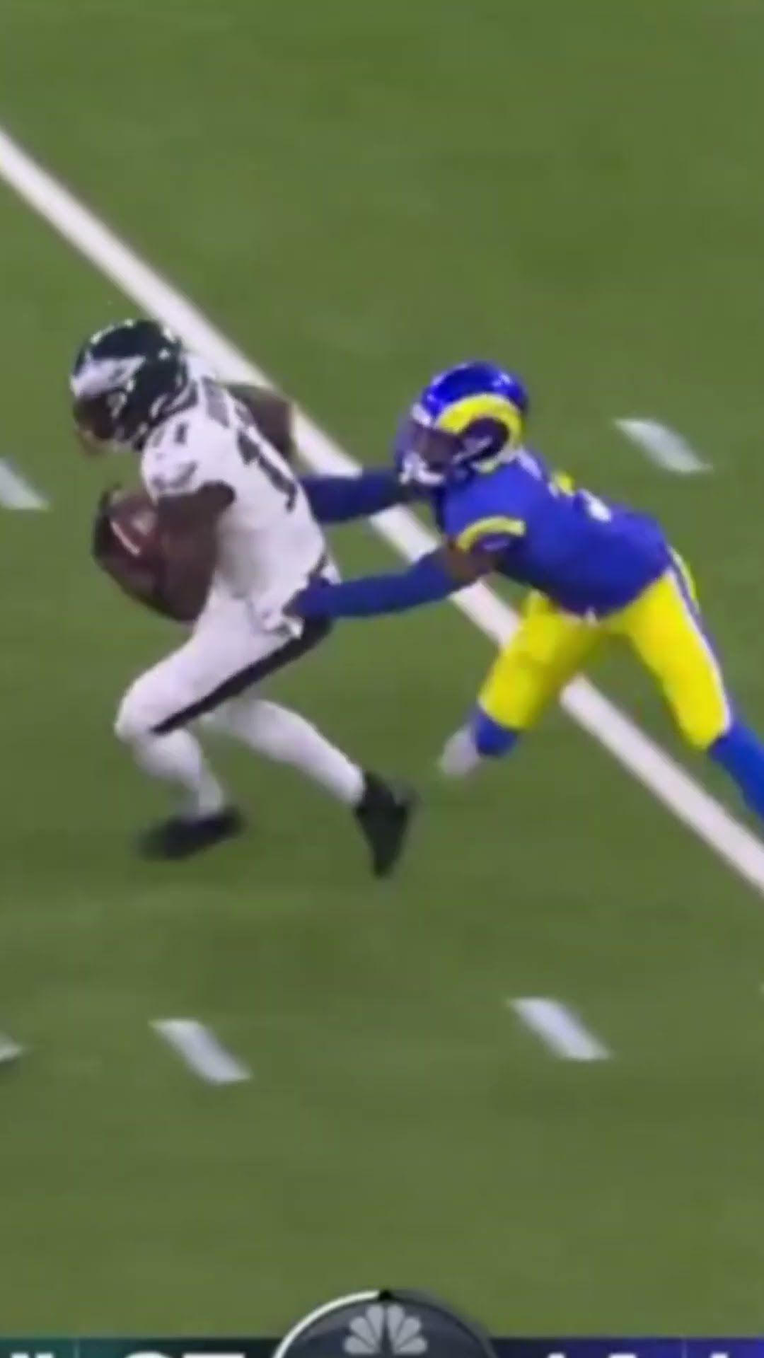 More Jalen Hurts targeting the middle of the field to AJ Brown ?? Eagles vs Rams Highlights