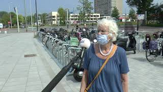 Van de straat geplukt; drukte bij de Mall