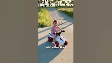 خلوني نعيش حياتي 